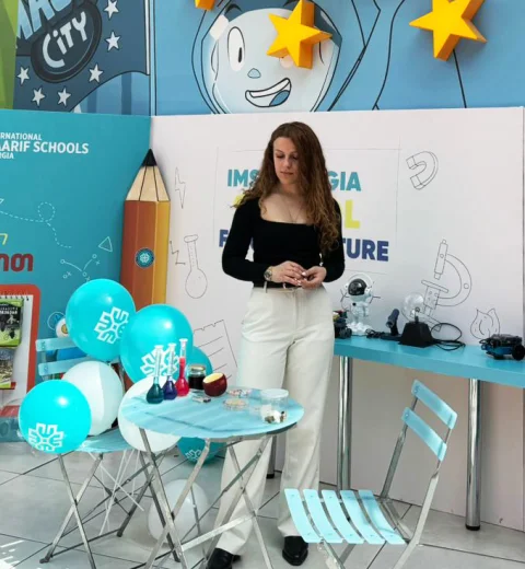 Maarif’s Information Stand